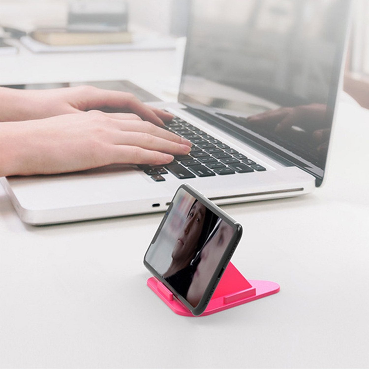 4615 Pyramid Mobile Stand With 3 Different Inclined Angles 4615 Pyramid Mobile Stand With 3 Different Inclined Angles